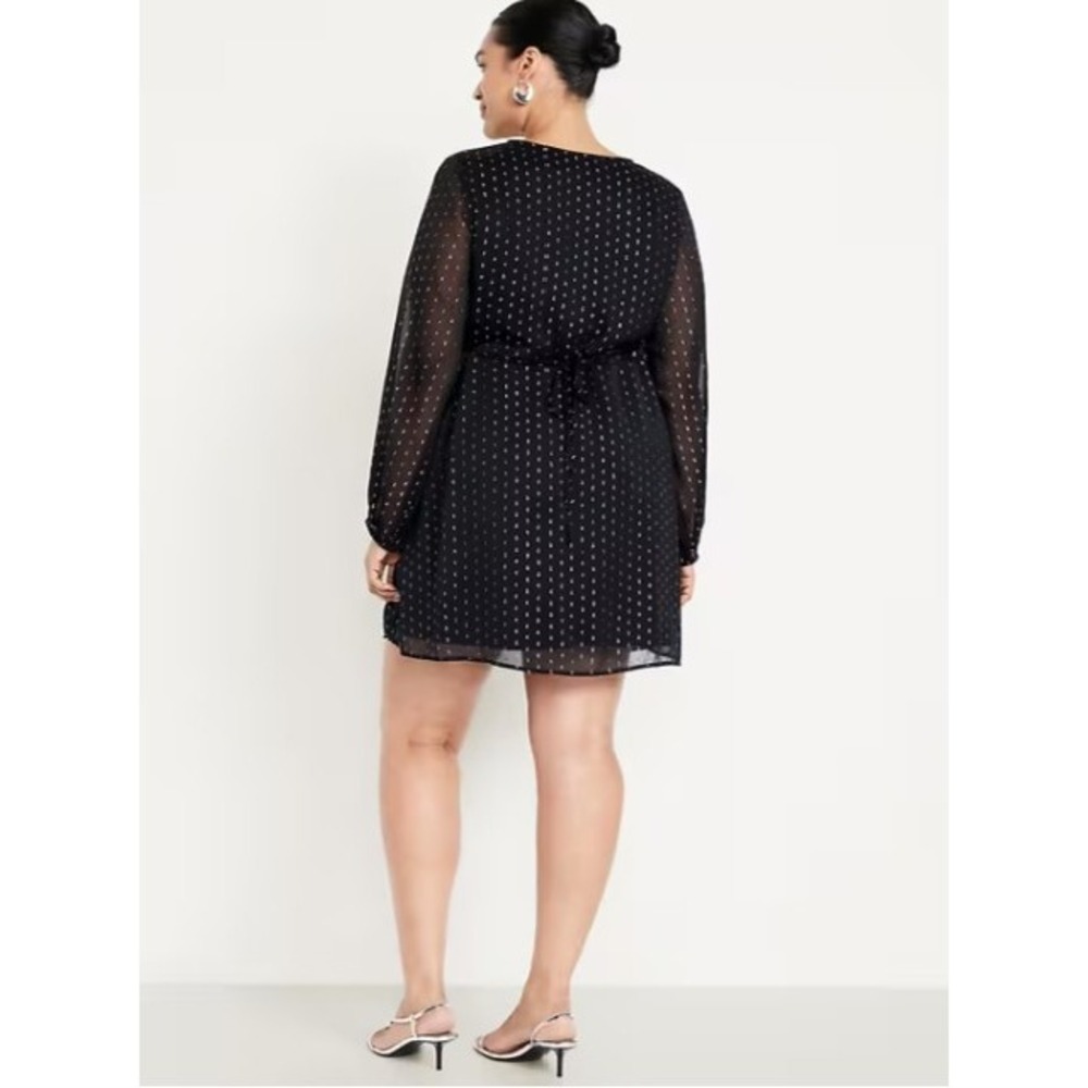 Old Navy Womens XL Tall Black Silver Metallic Swiss Dot V-Neck Mini Dress NWT - Picture 2 of 8